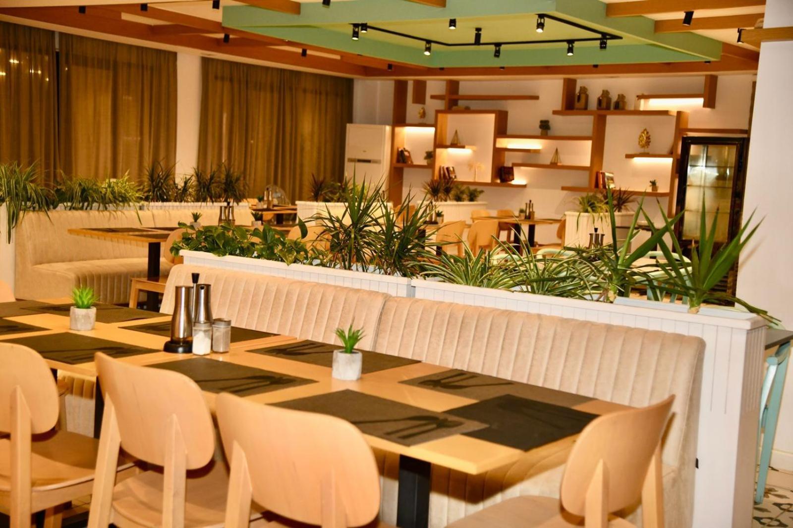 Hotell Amber Albania